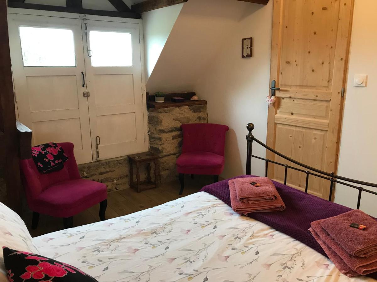 Ferme De Noyes Bed & Breakfast Sourdeval Bagian luar foto